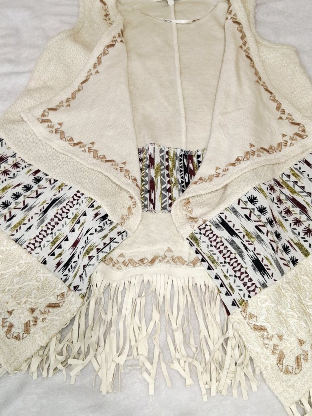 Miss Me Tribal Aztec Fringe Vest Boho Festival Western Knit Open Front Size M - Picture 10 of 14